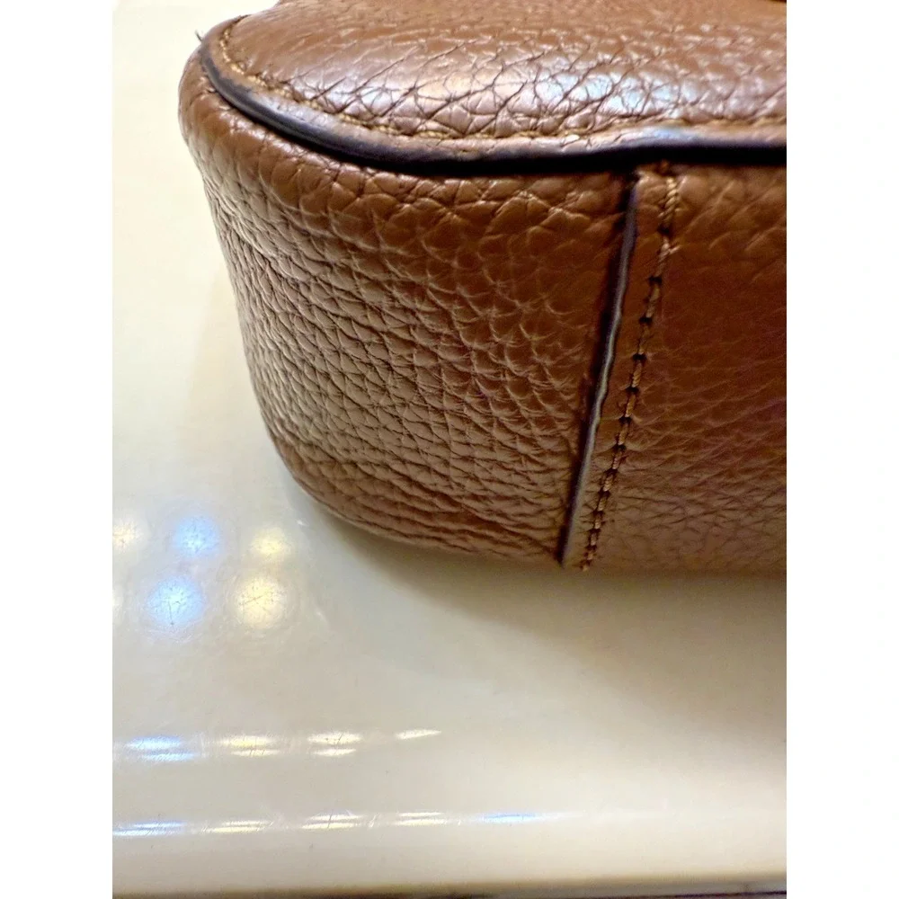 Michael KORS Tan Leather Crossbody Purse Signature Gold Buckle